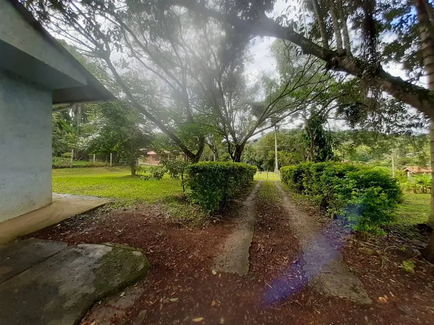 Chácara com 2 quartos à venda, 1120m2 em Caldas - MG - imagem 7 Foto 7 de Chácara com 2 quartos à venda, 1120m2 em Caldas - MG