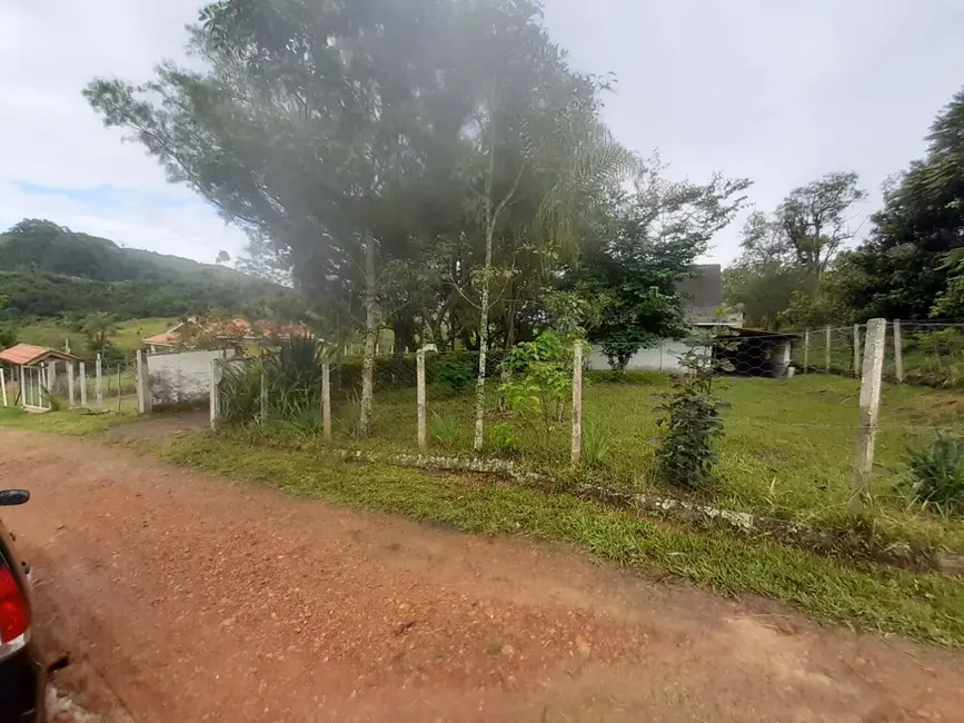 Chácara com 2 quartos à venda, 1120m2 em Caldas - MG - imagem 5 Foto 5 de Chácara com 2 quartos à venda, 1120m2 em Caldas - MG