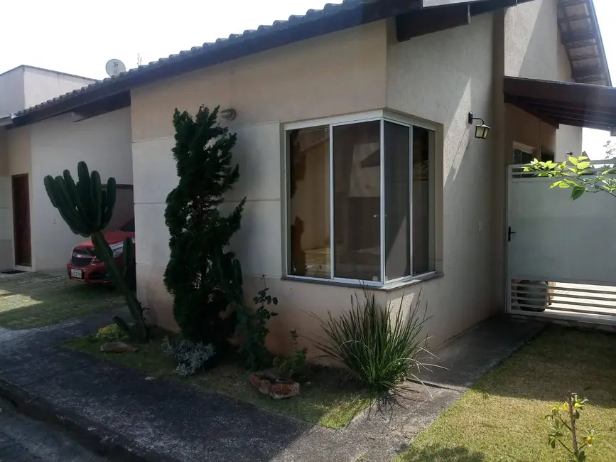 Foto 2 de Casa de Condomínio com 2 quartos à venda, 78m2 em Estância Poços de Caldas, Pocos De Caldas - MG