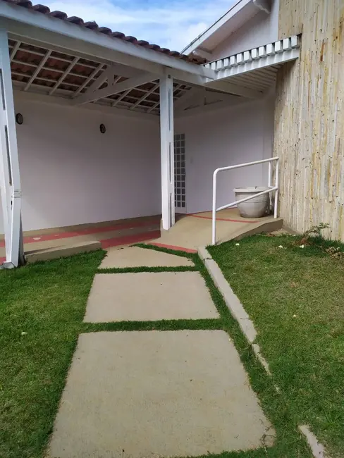 Casa com 3 quartos à venda, 250m2 em Jardim das Azaléias, Pocos De Caldas - MG - imagem 2 Foto 2 de Casa com 3 quartos à venda, 250m2 em Jardim das Azaléias, Pocos De Caldas - MG