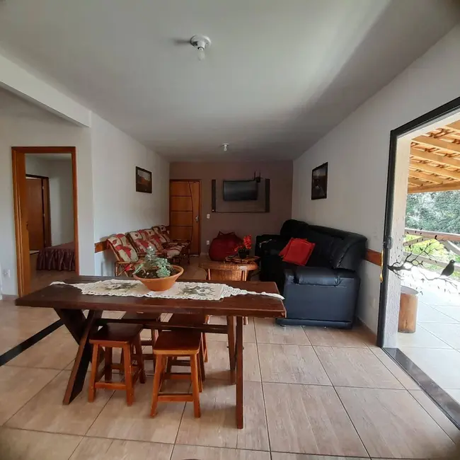 Chácara com 3 quartos à venda, 1500m2 em Caldas - MG - imagem 9 Foto 9 de Chácara com 3 quartos à venda, 1500m2 em Caldas - MG