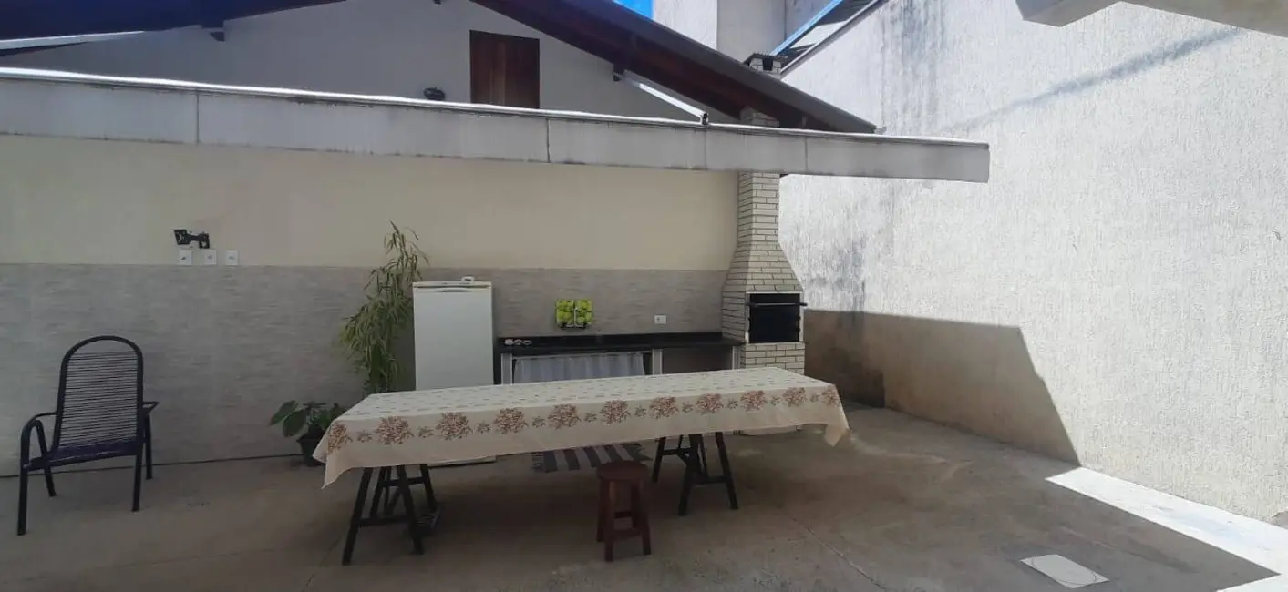 Casa com 5 quartos à venda, 293m2 em Jardim Campos Elísios, Pocos De Caldas - MG - imagem 2 Foto 2 de Casa com 5 quartos à venda, 293m2 em Jardim Campos Elísios, Pocos De Caldas - MG