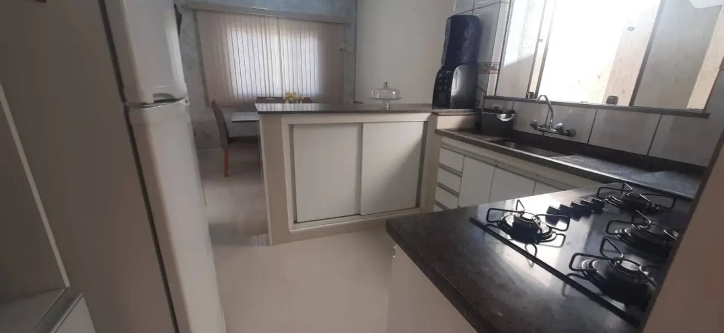 Casa com 5 quartos à venda, 293m2 em Jardim Campos Elísios, Pocos De Caldas - MG - imagem 8 Foto 8 de Casa com 5 quartos à venda, 293m2 em Jardim Campos Elísios, Pocos De Caldas - MG