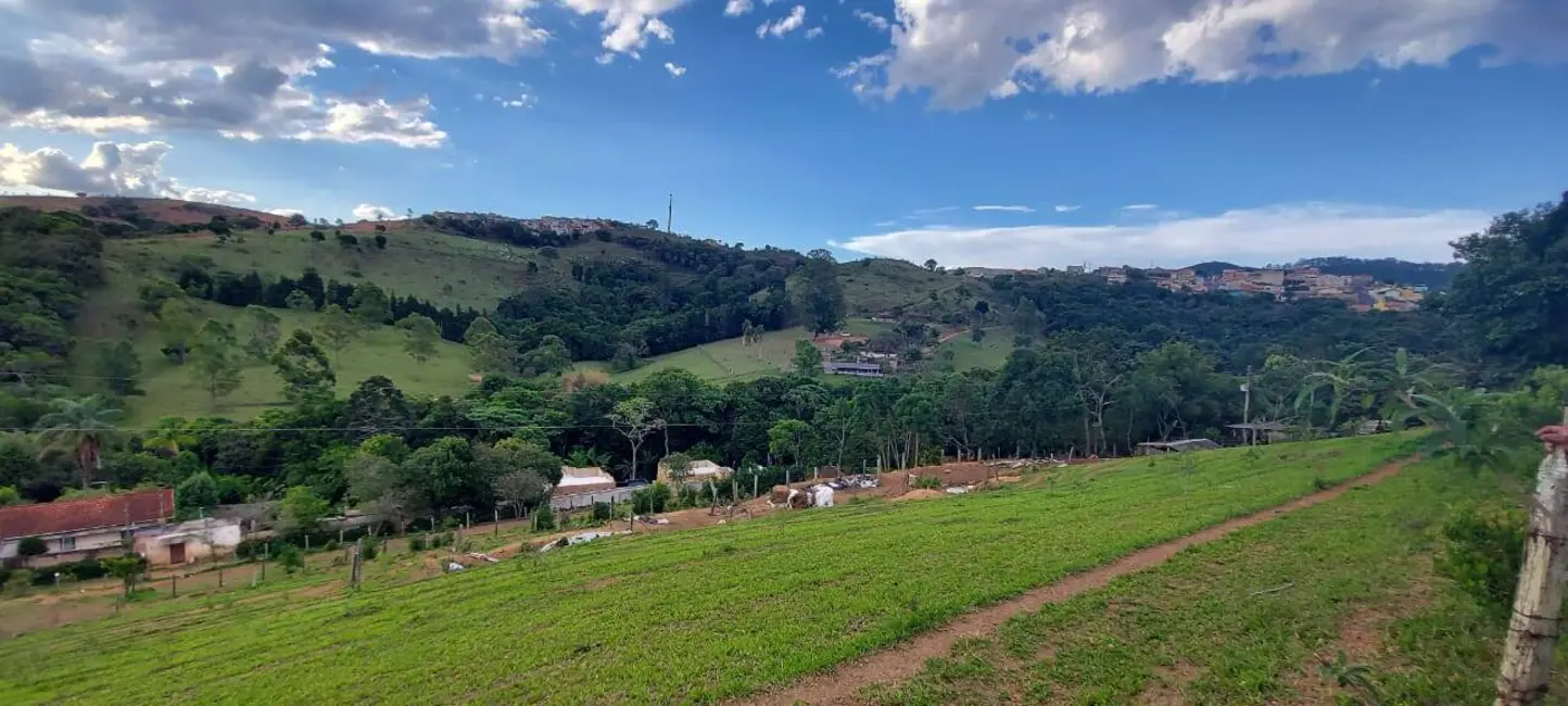 Terreno / Lote à venda, 1500m2 em Bem Bastos, Pocos De Caldas - MG - imagem 5 Foto 5 de Terreno / Lote à venda, 1500m2 em Bem Bastos, Pocos De Caldas - MG