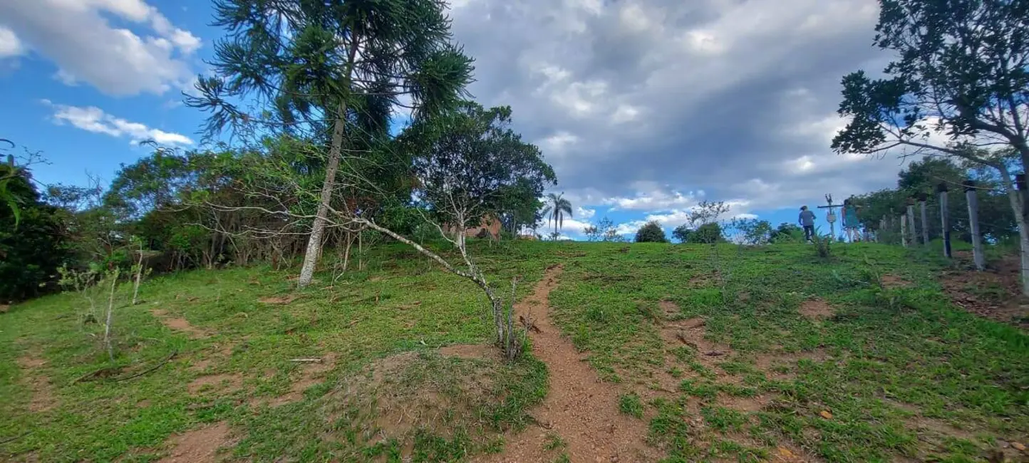 Terreno / Lote à venda, 1500m2 em Bem Bastos, Pocos De Caldas - MG - imagem 8 Foto 8 de Terreno / Lote à venda, 1500m2 em Bem Bastos, Pocos De Caldas - MG