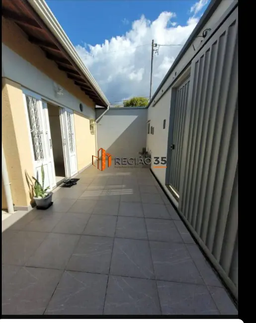 Foto 2 de Casa com 2 quartos à venda, 90m2 em Jardim Itamaraty II, Pocos De Caldas - MG