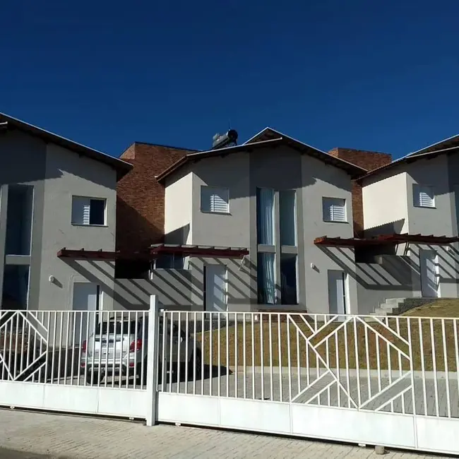 Foto 1 de Casa com 2 quartos à venda, 62m2 em Jardim Bandeirantes, Pocos De Caldas - MG