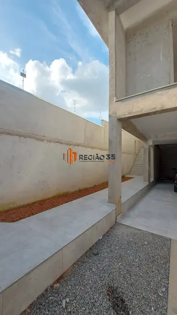 Foto 1 de Casa com 3 quartos à venda, 180m2 em Pocos De Caldas - MG