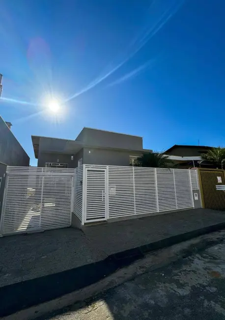 Foto 3 de Casa com 3 quartos à venda, 250m2 em Jardim das Hortênsias, Pocos De Caldas - MG