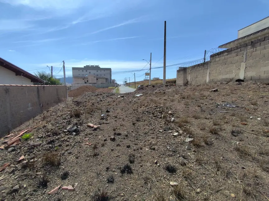 Terreno / Lote à venda, 331m2 em Pocos De Caldas - MG - imagem 8 Foto 8 de Terreno / Lote à venda, 331m2 em Pocos De Caldas - MG