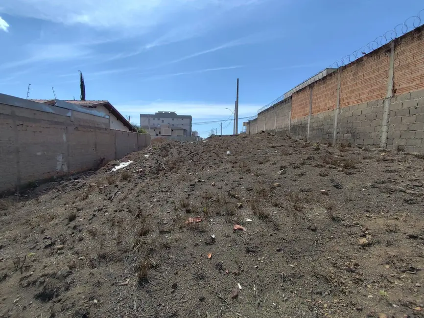 Terreno / Lote à venda, 331m2 em Pocos De Caldas - MG - imagem 7 Foto 7 de Terreno / Lote à venda, 331m2 em Pocos De Caldas - MG