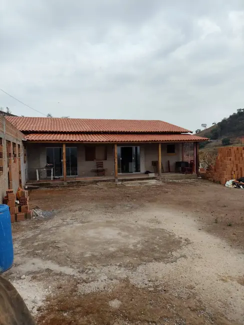 Chácara com 4 quartos à venda, 146m2 em Caldas - MG - imagem 3 Foto 3 de Chácara com 4 quartos à venda, 146m2 em Caldas - MG