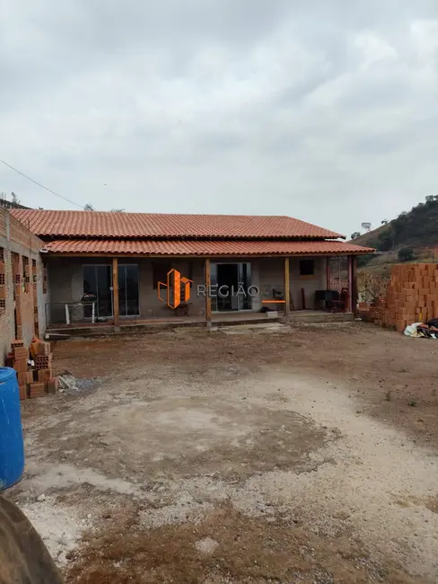 Foto 2 de Chácara com 4 quartos à venda, 146m2 em Caldas - MG
