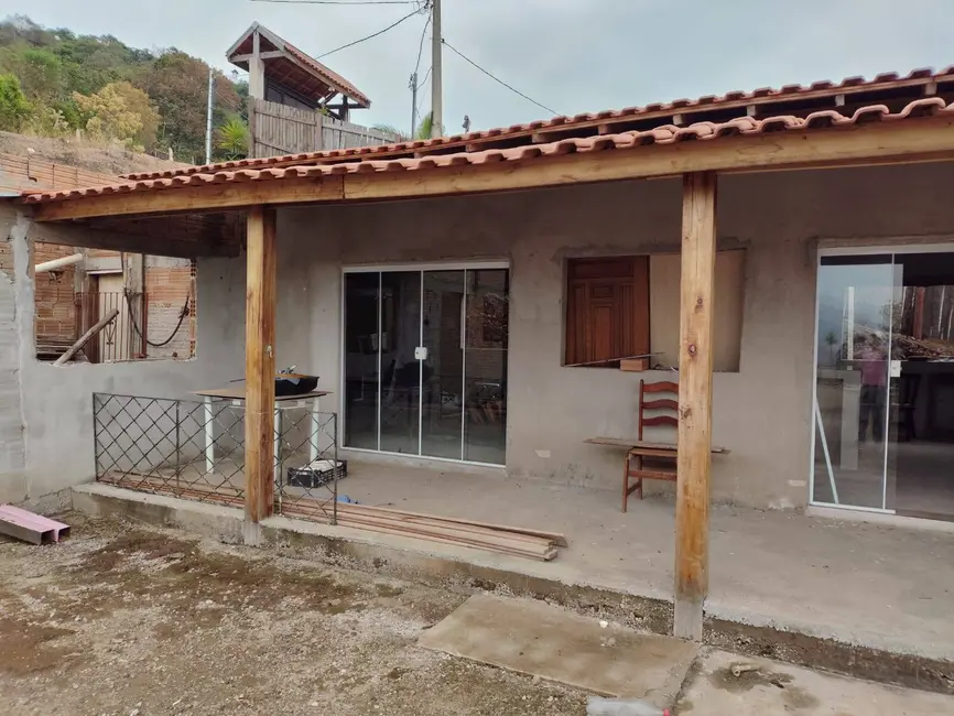 Chácara com 4 quartos à venda, 146m2 em Caldas - MG - imagem 2 Foto 2 de Chácara com 4 quartos à venda, 146m2 em Caldas - MG