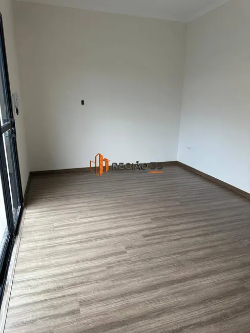 Foto 6 de Casa com 3 quartos à venda, 130m2 em Jardim das Azaléias, Pocos De Caldas - MG