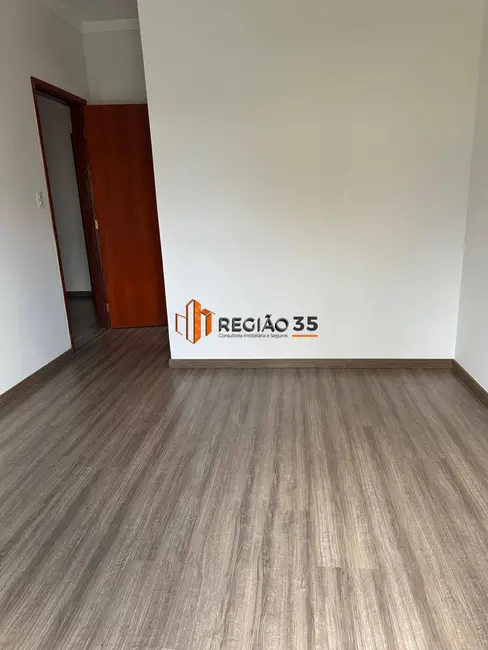 Foto 4 de Casa com 3 quartos à venda, 130m2 em Jardim das Azaléias, Pocos De Caldas - MG