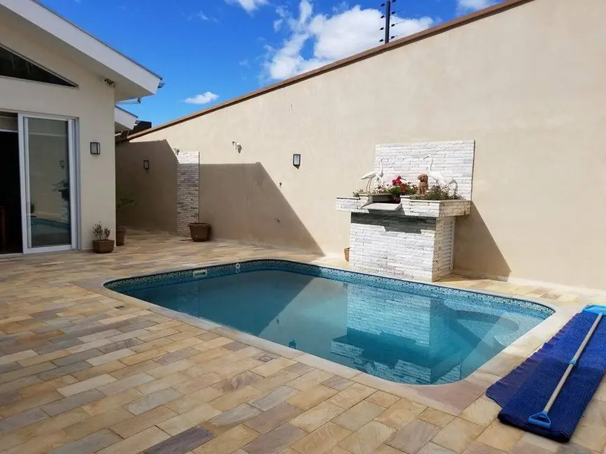 Casa com 3 quartos à venda, 490m2 em Jardim Europa, Pocos De Caldas - MG - imagem 3 Foto 3 de Casa com 3 quartos à venda, 490m2 em Jardim Europa, Pocos De Caldas - MG