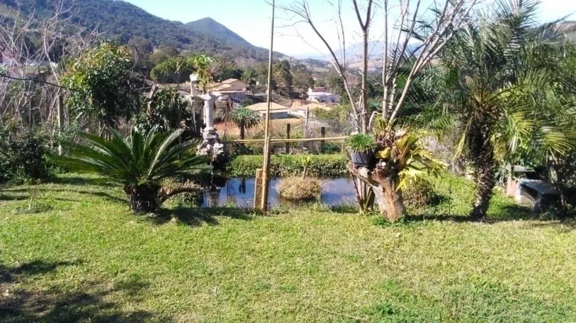 Chácara com 2 quartos à venda, 1000m2 em Centro, Caldas - MG - imagem 1 Foto 1 de Chácara com 2 quartos à venda, 1000m2 em Centro, Caldas - MG