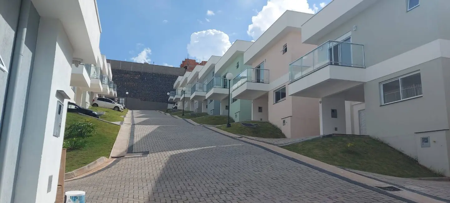 Foto 1 de Casa de Condomínio com 3 quartos à venda, 122m2 em Pocos De Caldas - MG