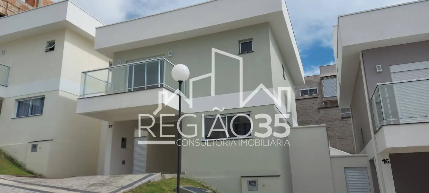 Foto 2 de Casa de Condomínio com 3 quartos à venda, 122m2 em Pocos De Caldas - MG