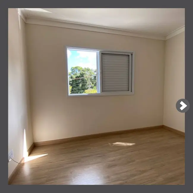 Casa com 3 quartos à venda, 141m2 em Parque Primavera, Pocos De Caldas - MG - imagem 3 Foto 3 de Casa com 3 quartos à venda, 141m2 em Parque Primavera, Pocos De Caldas - MG