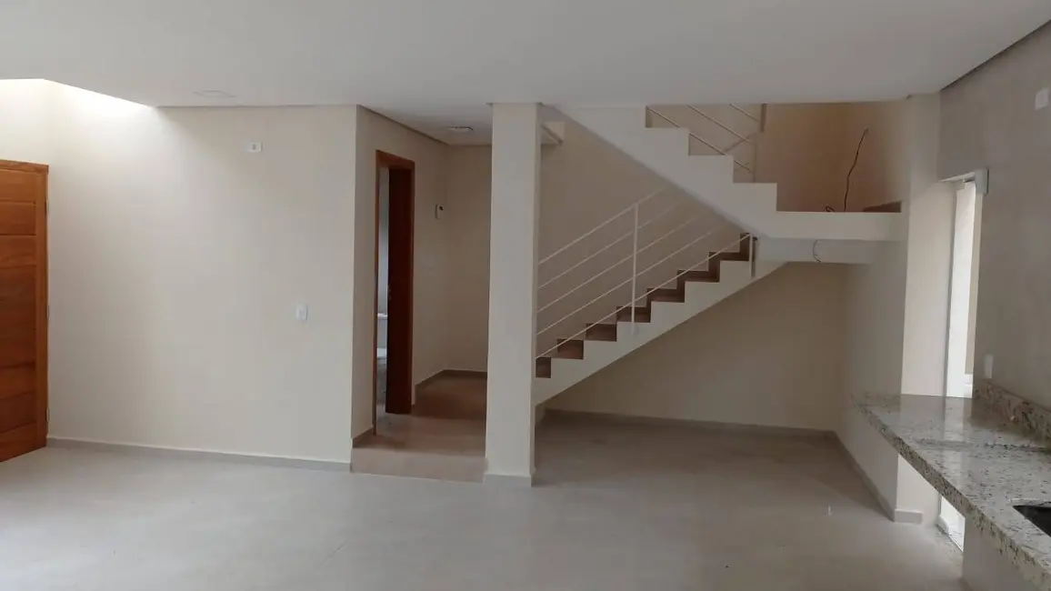 Casa com 3 quartos à venda, 141m2 em Parque Primavera, Pocos De Caldas - MG - imagem 2 Foto 2 de Casa com 3 quartos à venda, 141m2 em Parque Primavera, Pocos De Caldas - MG