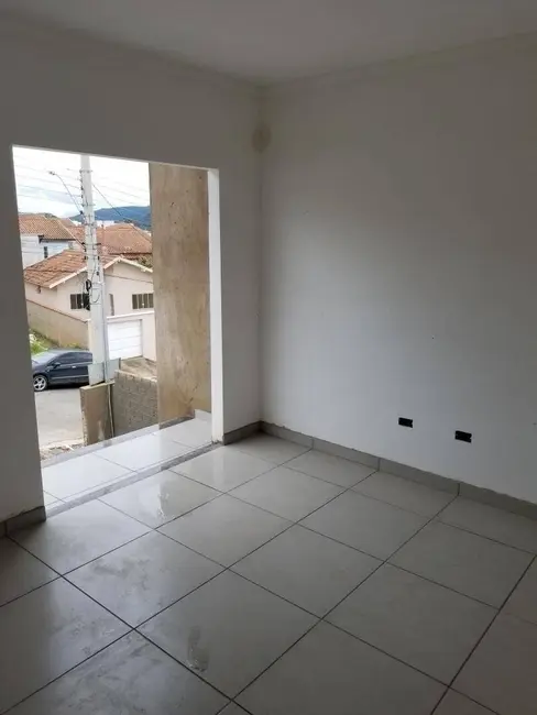 Foto 4 de Sobrado com 2 quartos à venda, 72m2 em Jardim Itamaraty V, Pocos De Caldas - MG