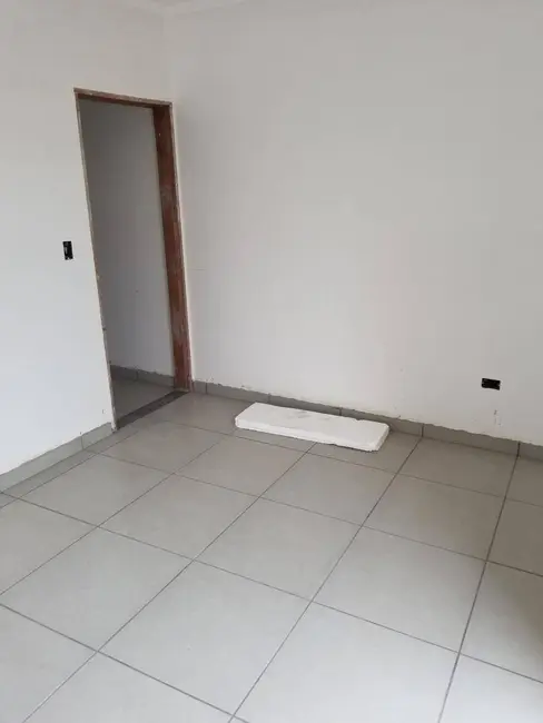 Foto 3 de Sobrado com 2 quartos à venda, 72m2 em Jardim Itamaraty V, Pocos De Caldas - MG