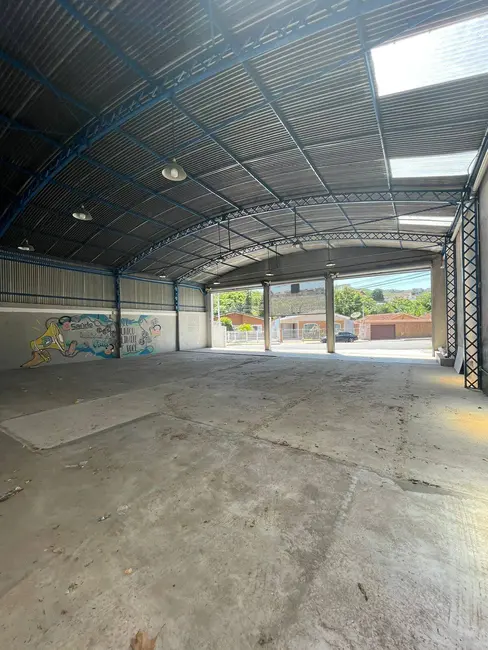 Sala Comercial para alugar, 200m2 em Jardim Novo Mundo, Pocos De Caldas - MG - imagem 8 Foto 8 de Sala Comercial para alugar, 200m2 em Jardim Novo Mundo, Pocos De Caldas - MG