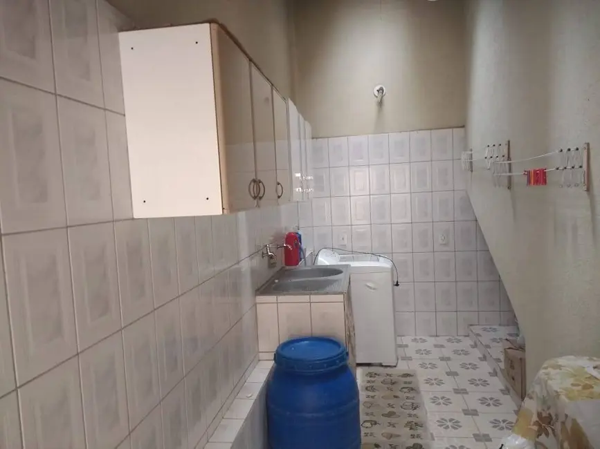 Casa com 3 quartos à venda, 200m2 em Jardim Campos Elísios, Pocos De Caldas - MG - imagem 6 Foto 6 de Casa com 3 quartos à venda, 200m2 em Jardim Campos Elísios, Pocos De Caldas - MG