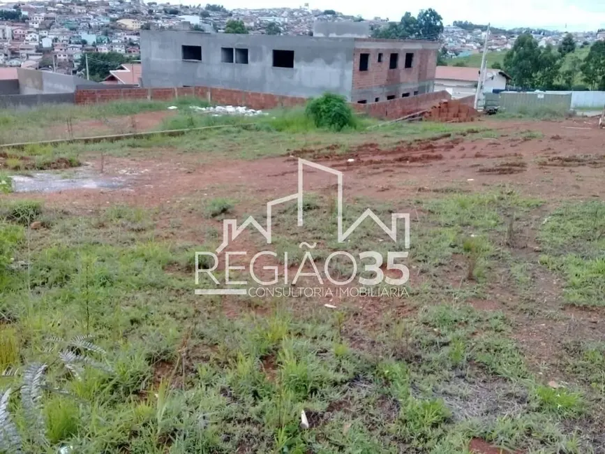 Foto 1 de Terreno / Lote à venda, 509m2 em Pocos De Caldas - MG