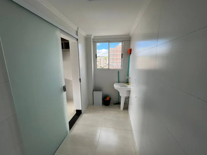 Apartamento com 3 quartos à venda, 107m2 em Jardim Elvira Dias, Pocos De Caldas - MG - imagem 8 Foto 8 de Apartamento com 3 quartos à venda, 107m2 em Jardim Elvira Dias, Pocos De Caldas - MG