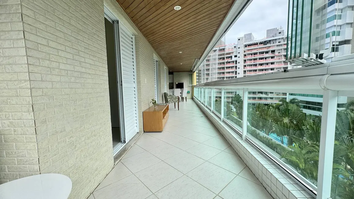 Foto 6 de Apartamento com 4 quartos à venda, 137m2 em Bertioga - SP