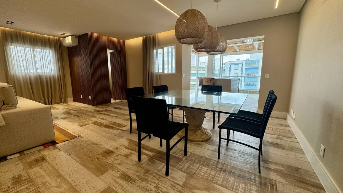 Foto 1 de Apartamento com 4 quartos à venda, 208m2 em Bertioga - SP