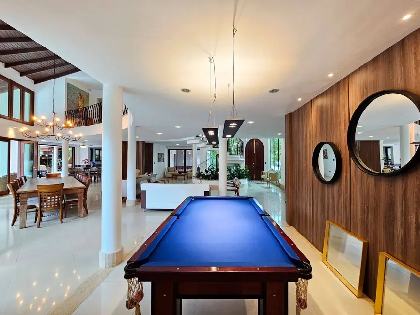 Casa com 6 quartos à venda, 1213m2 em Bertioga - SP - imagem 7 Foto 7 de Casa com 6 quartos à venda, 1213m2 em Bertioga - SP