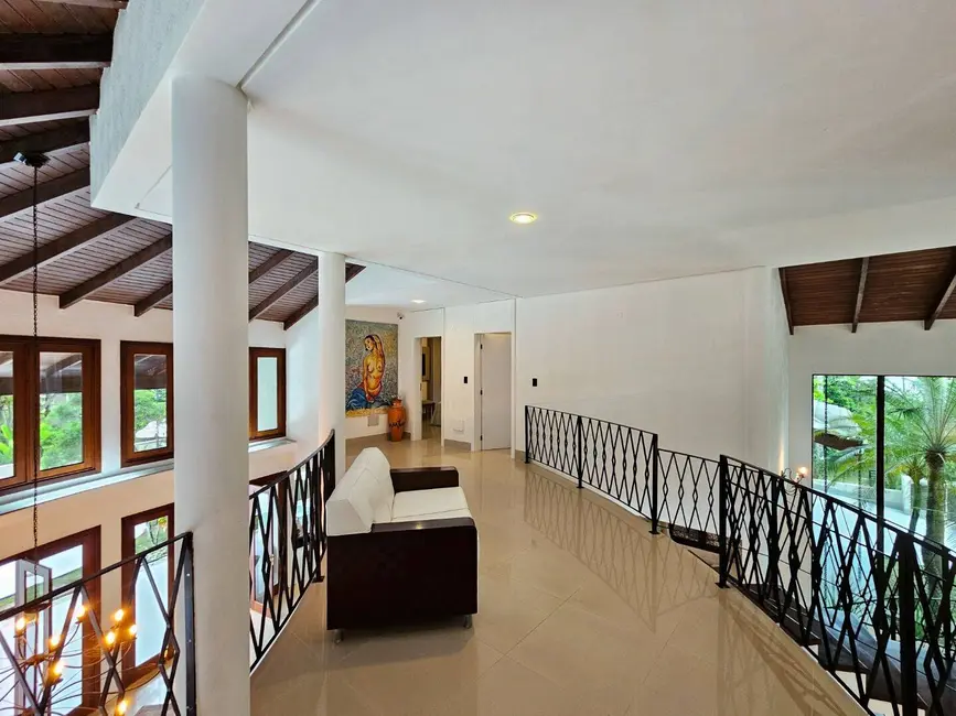 Casa com 6 quartos à venda, 1213m2 em Bertioga - SP - imagem 9 Foto 9 de Casa com 6 quartos à venda, 1213m2 em Bertioga - SP