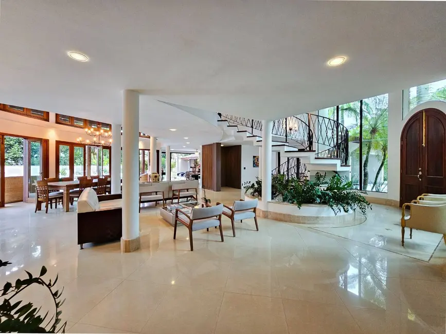 Casa com 6 quartos à venda, 1213m2 em Bertioga - SP - imagem 3 Foto 3 de Casa com 6 quartos à venda, 1213m2 em Bertioga - SP