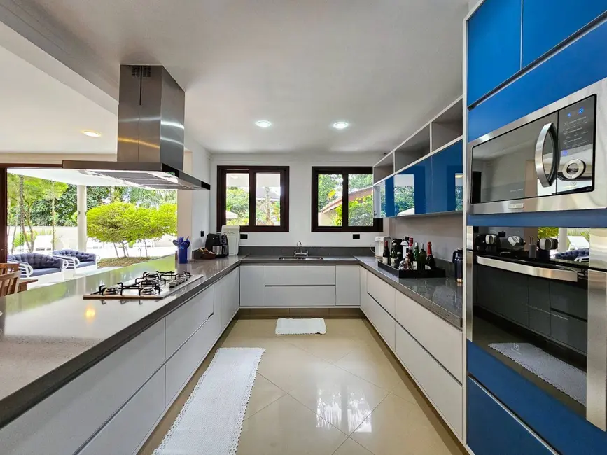 Casa com 6 quartos à venda, 1213m2 em Bertioga - SP - imagem 2 Foto 2 de Casa com 6 quartos à venda, 1213m2 em Bertioga - SP