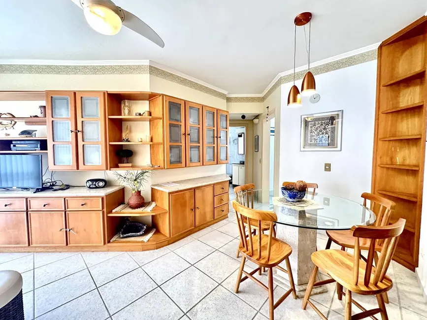 Foto 2 de Apartamento com 2 quartos à venda, 71m2 em Bertioga - SP