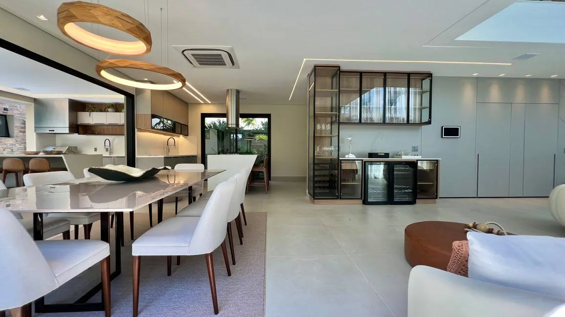 Foto 9 de Casa com 6 quartos à venda, 430m2 em Bertioga - SP