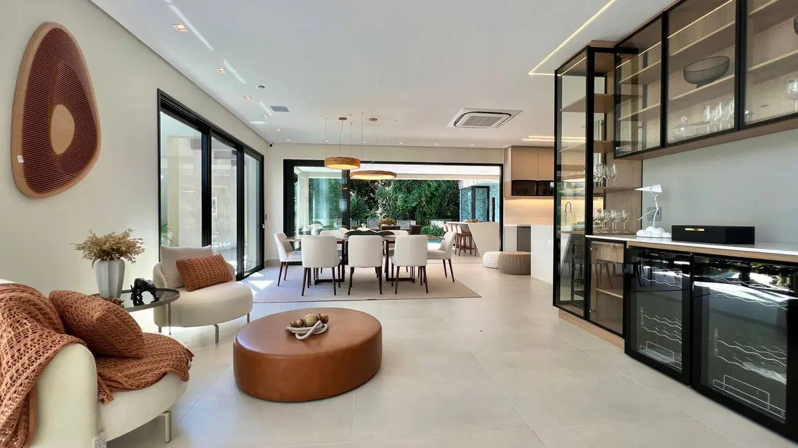 Foto 4 de Casa com 6 quartos à venda, 430m2 em Bertioga - SP