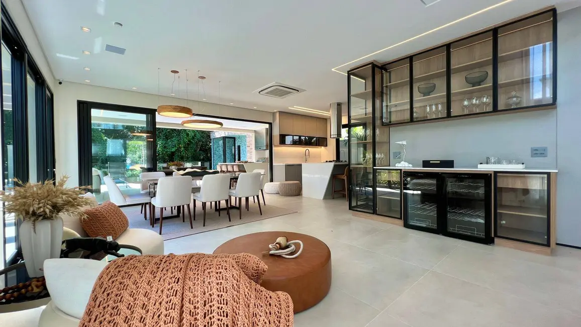 Foto 5 de Casa com 6 quartos à venda, 430m2 em Bertioga - SP