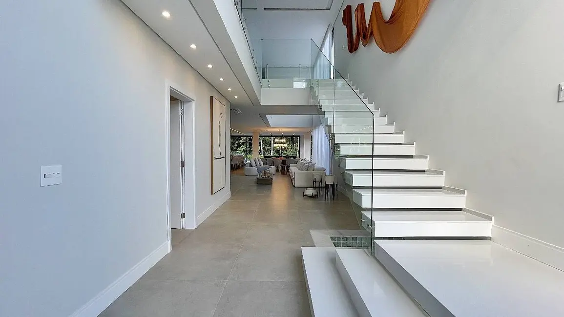 Foto 3 de Casa com 6 quartos à venda, 480m2 em Bertioga - SP