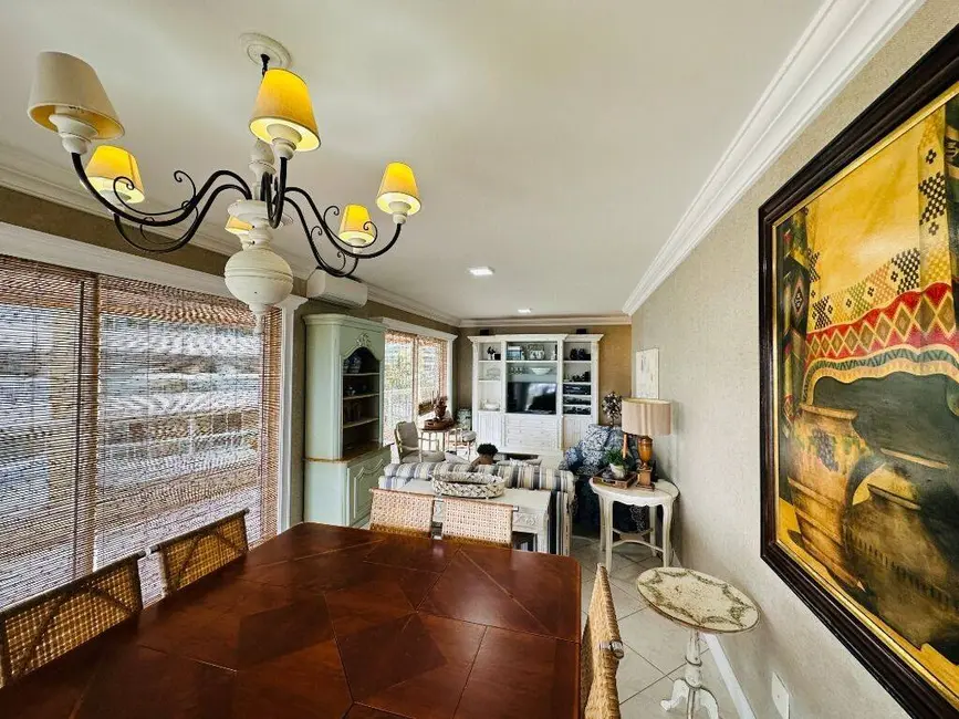 Foto 4 de Apartamento com 4 quartos à venda, 193m2 em Bertioga - SP