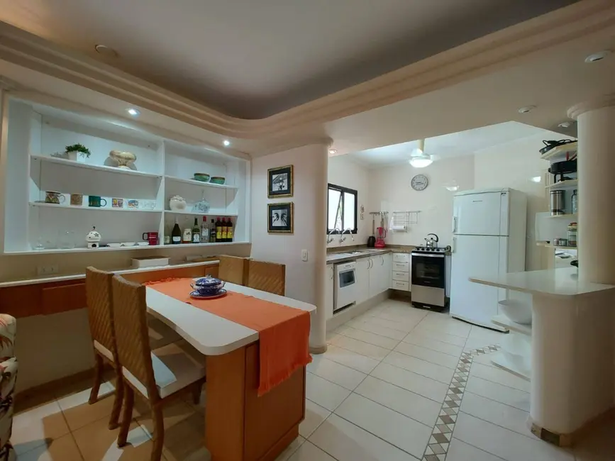 Foto 4 de Apartamento com 4 quartos à venda, 133m2 em Bertioga - SP