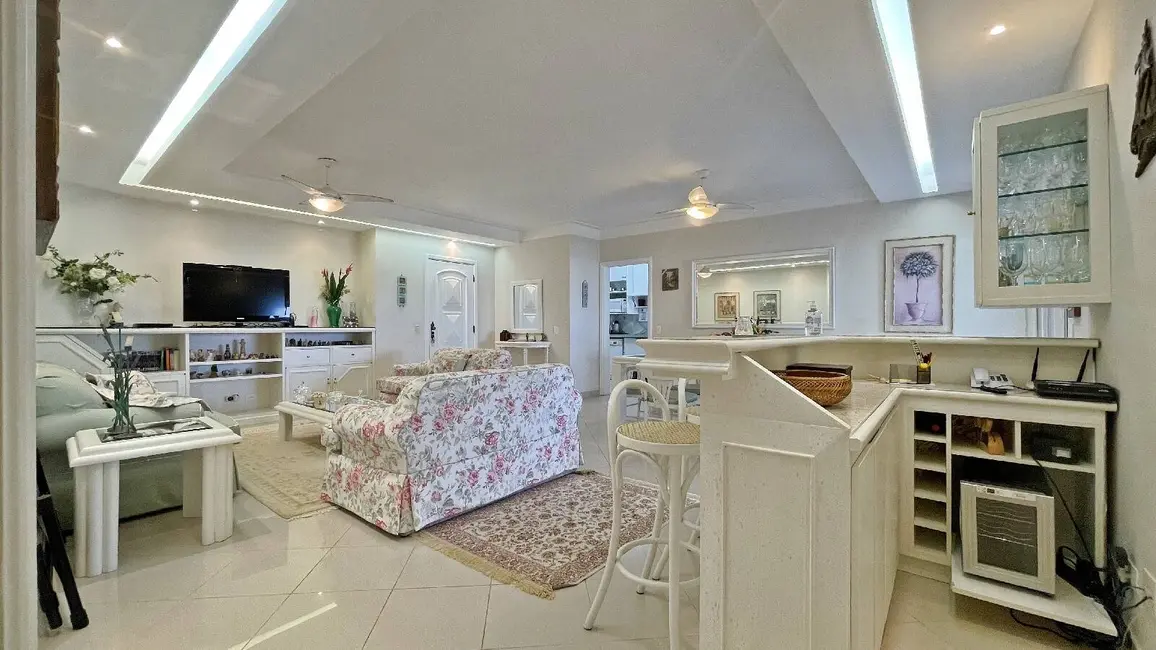 Foto 9 de Apartamento com 3 quartos à venda, 135m2 em Bertioga - SP