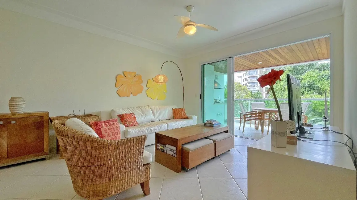 Foto 9 de Apartamento com 4 quartos à venda, 132m2 em Bertioga - SP