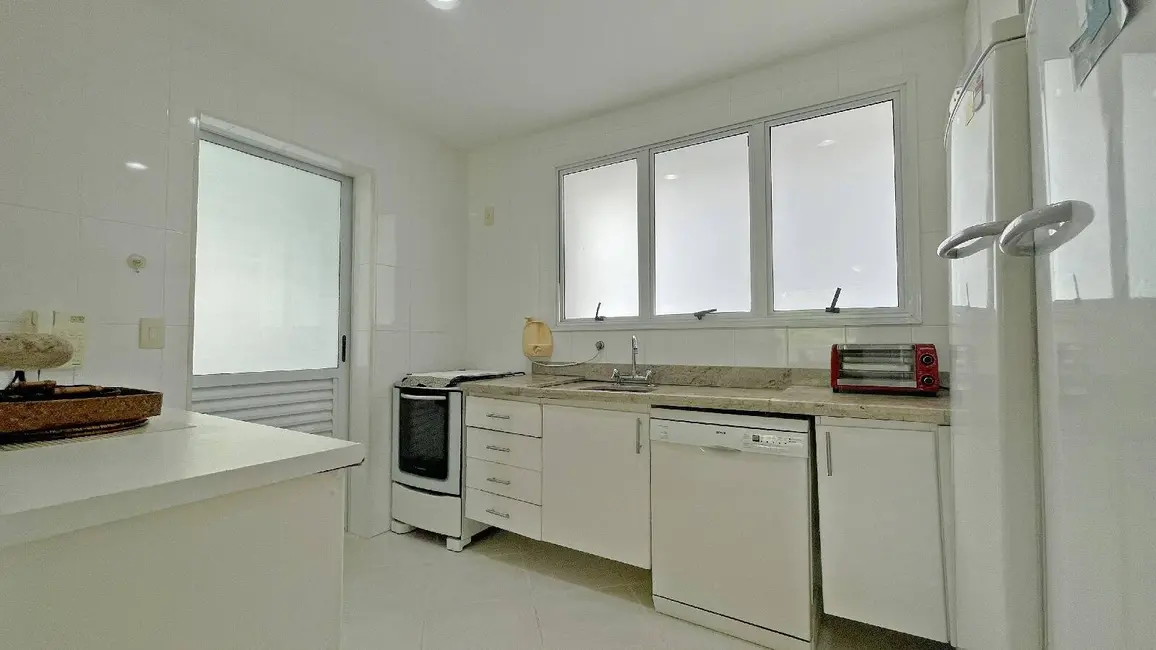 Foto 1 de Apartamento com 4 quartos à venda, 132m2 em Bertioga - SP