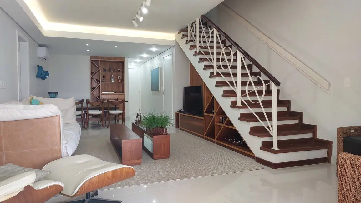 Apartamento com 5 quartos à venda, 323m2 em Bertioga - SP - imagem 6 Foto 6 de Apartamento com 5 quartos à venda, 323m2 em Bertioga - SP