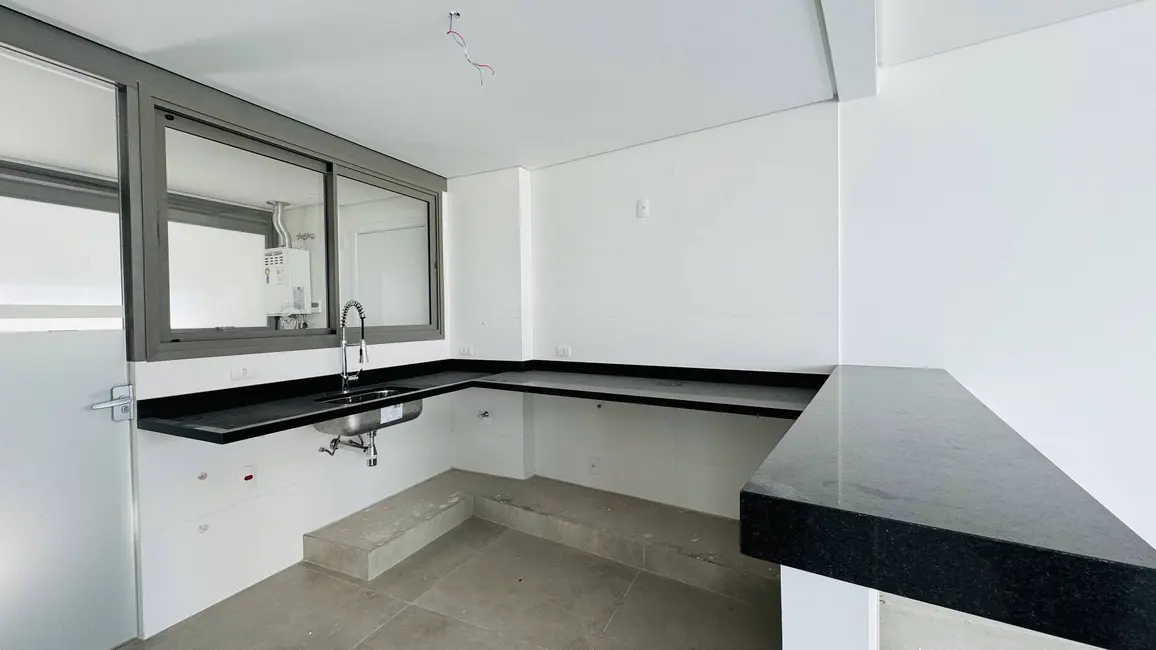 Foto 5 de Apartamento com 4 quartos à venda, 163m2 em Bertioga - SP